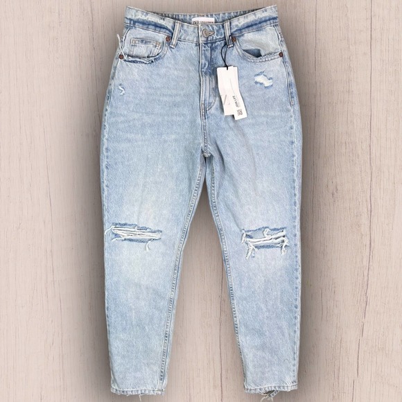 ZARA Pants - NWT ZARA distressed light wash high waist mom jeans size 4